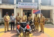 Photo of जबरीने मोबाईल हिसकवानारे 02 आरोपीतांना MIDC वाळुज पोलीसांनी केली अटक